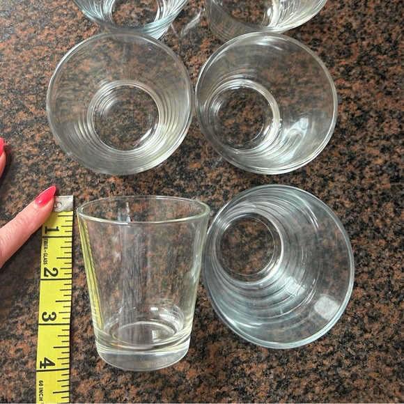 Set of glasses. Great for dorm or apartment - Picture 4 of 5